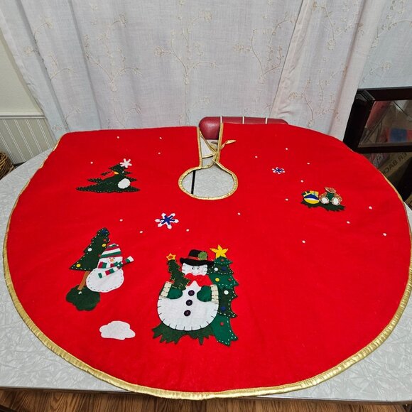 Red Felt Applique Christmas Tree Skirt 41" vintage Snowman Teddy Bear tree gift - Picture 1 of 7
